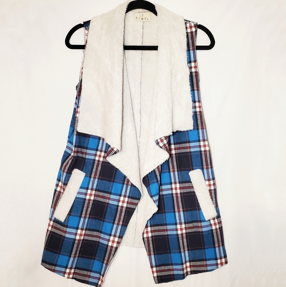 ETWO Fuzzy Lined Plaid Open Front Waterfall Vest M